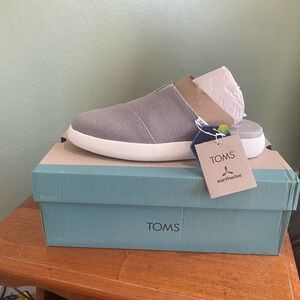 Toms Alpargata Mallow Mule Sneaker 9.5 Gray Casual Vacation Comfortable Slip On